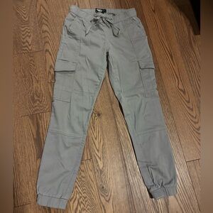 listing-status-banner